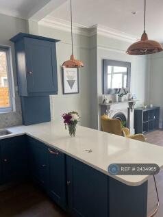 Open Kitchen/Dining