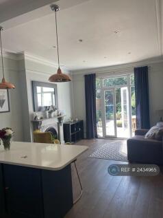 Open Kitchen/Dining