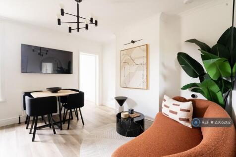 Open-Plan Living With Room To Breathe ??