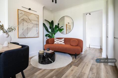 Big Windows, Soft Sofa, Total Comfort ??