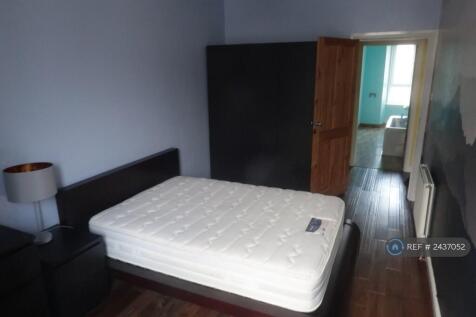 Bedroom Reverse Angle