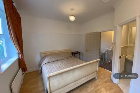 Master Bedroom Ensuite