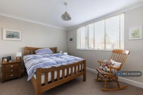 Bedroom At Back 