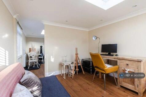 Third Bedroom/Studio/Work Space 