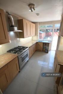 New Oak Kitchen With Stainless Steel Range Cooker