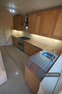 New Oak Kitchen With Stainless Steel Range Cooker