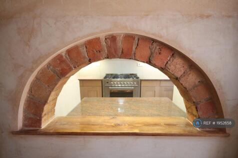 New Oak Kitchen With Stainless Steel Range Cooker
