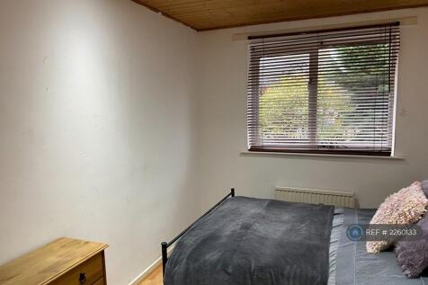 Double Bedroom 1