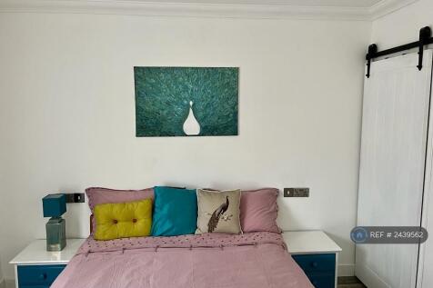Double Bedroom 1