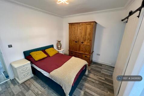 Double Bedroom 2