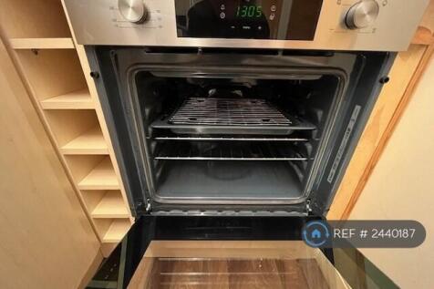 Oven