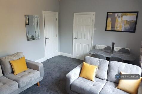 Fantastic Fully Furnished Lounge