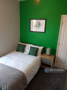 Fully Furnished Double Room - Let
