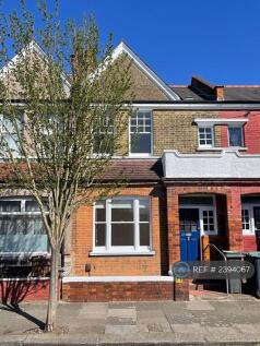 N22 Historic Three Bed Terrace With Large Garden