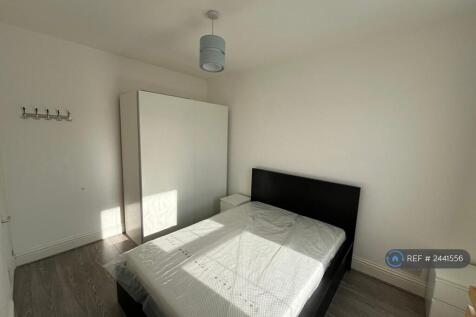 Back Bedroom 2