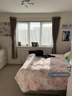 Front Double Bedroom