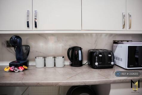 Kitchen (Shared)