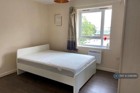 Bedroom 1 Photo 1