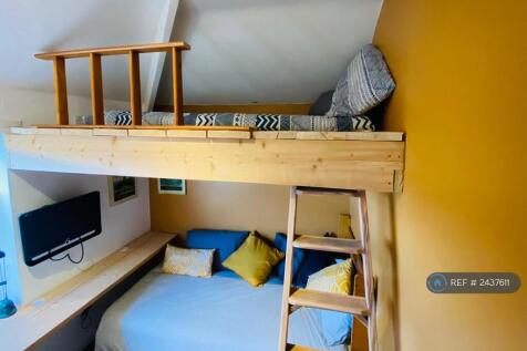 Bedroom 3 / Office