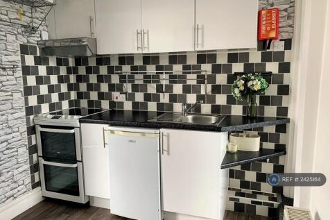 Kitchen Angle 1