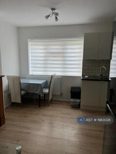 Kitchen/Lounge