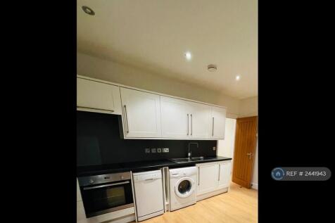 Kitchen (Incl. Dishwasher)