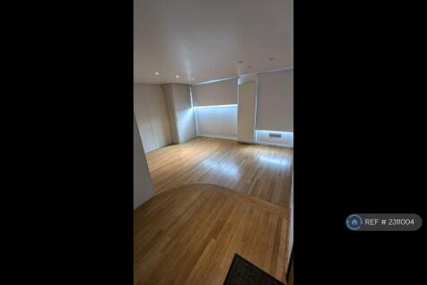 Living / Playroom