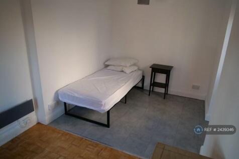Bedroom 2-2