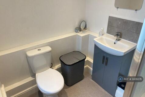 Bathroom (Ensuit)