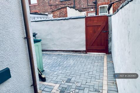 Backyard Image 3