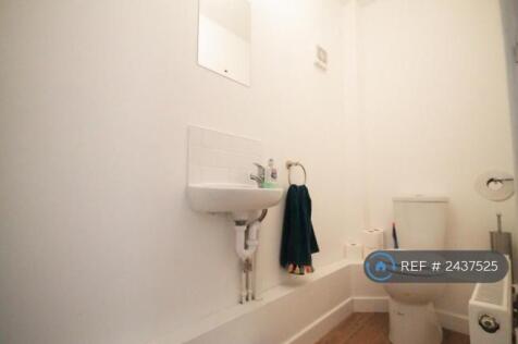 Downstairs Wc Off Kitchen