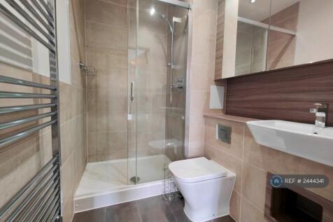 En Suite Bathroom