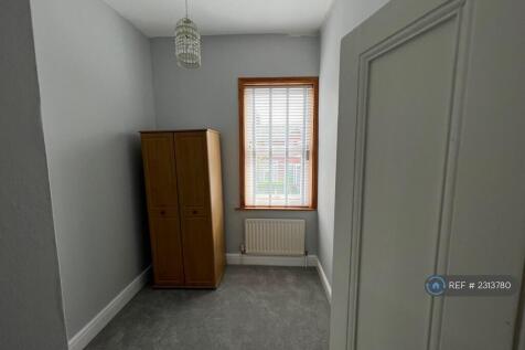 Front Bedroom 3