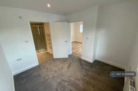 Ensuite Bedroom