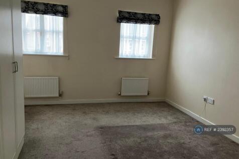 Large Bedroom
