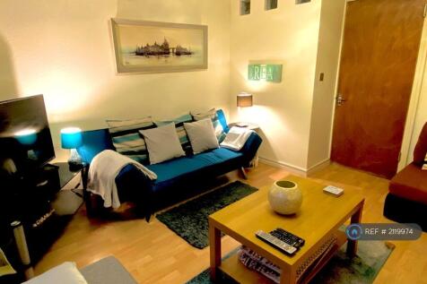 Upper Lounge