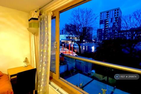 Upper Lounge Balcony