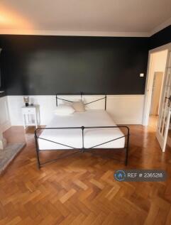 Bedroom 2 (Downstairs)