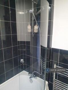 Bath / Shower