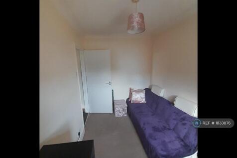 Bedroom / Living Area