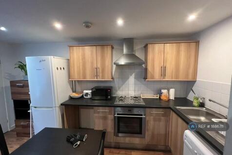 Kitchen / Lounge 