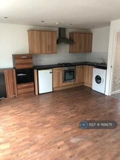 Kitchen / Lounge 