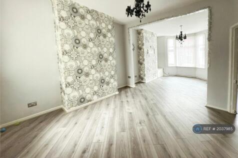 Living/Dining 2