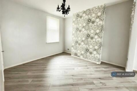 Living/Dining 3