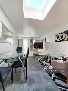 Room 1 - Living Space With Diner Tv View