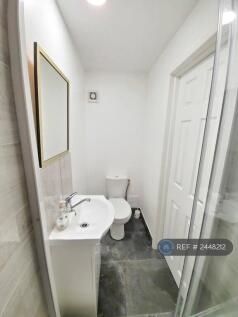 Room 1 To 6 - Toilet Views
