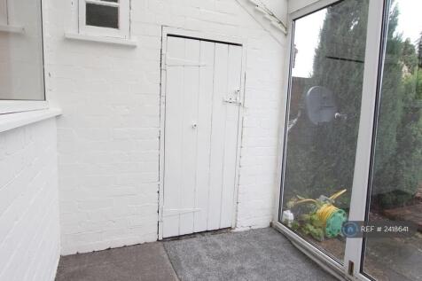Outbuilding w/c