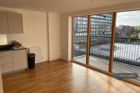 Kitchen / Living Room