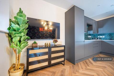 50&#34; Tv Drawers &amp; Kitchen 