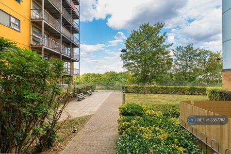 Garden View Canal Side